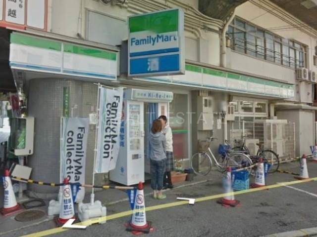 コンビニ