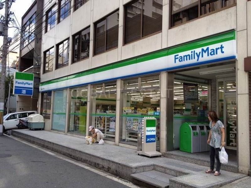 コンビニ